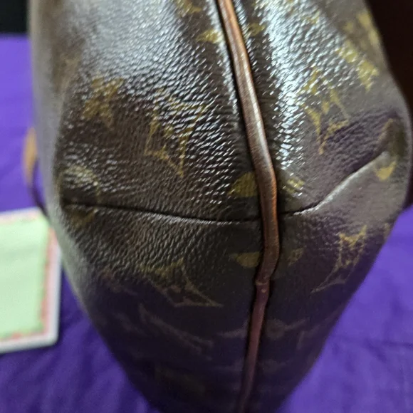 Louis Vuitton Brown Monogram Messenger Bag - Picture 3 of 15